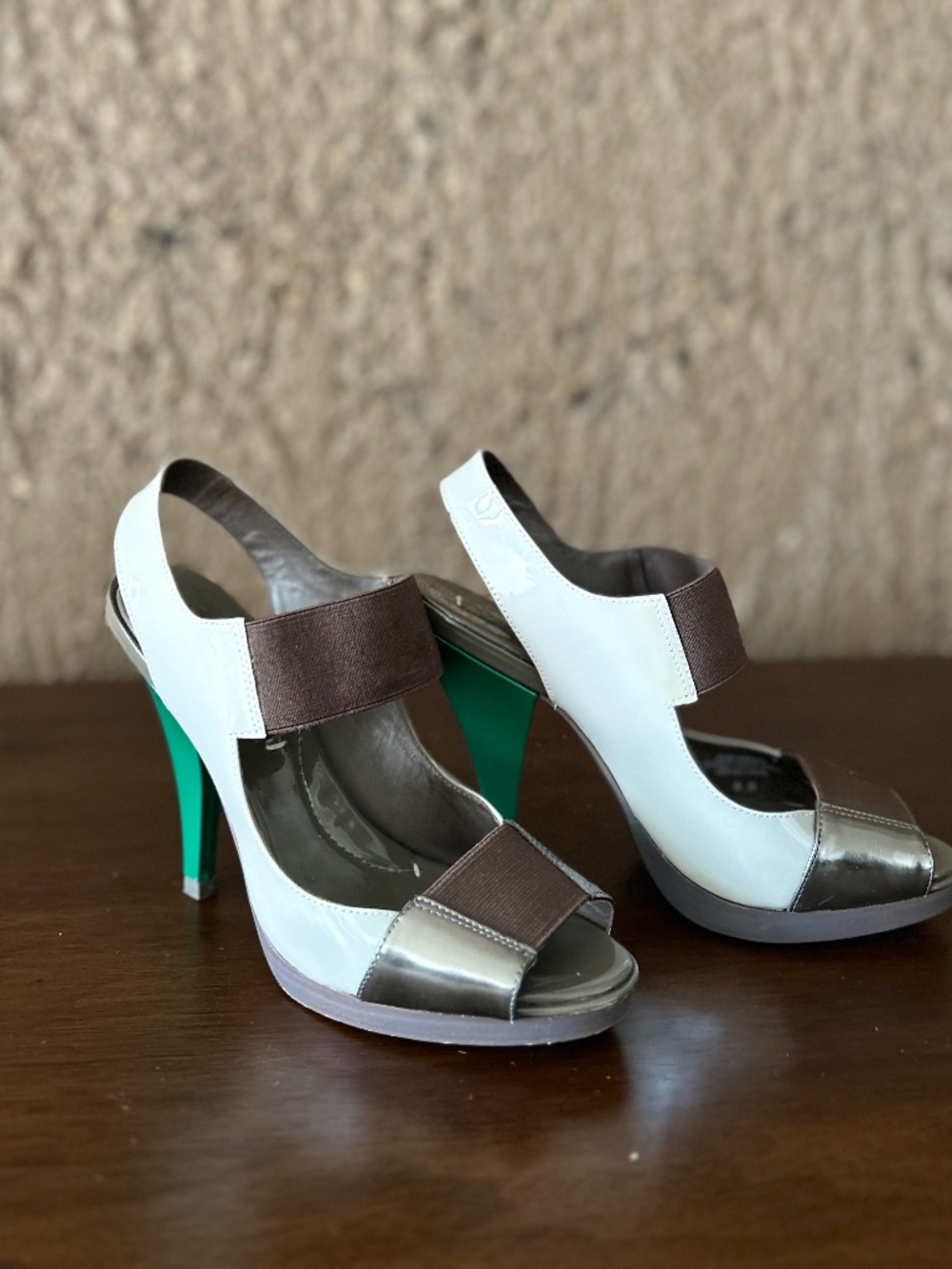 BCBGMAXAZRIA Colorblock Patent Leather High Heel Sandals Size 6